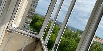 Установка пластикового балкона KBE-58/24